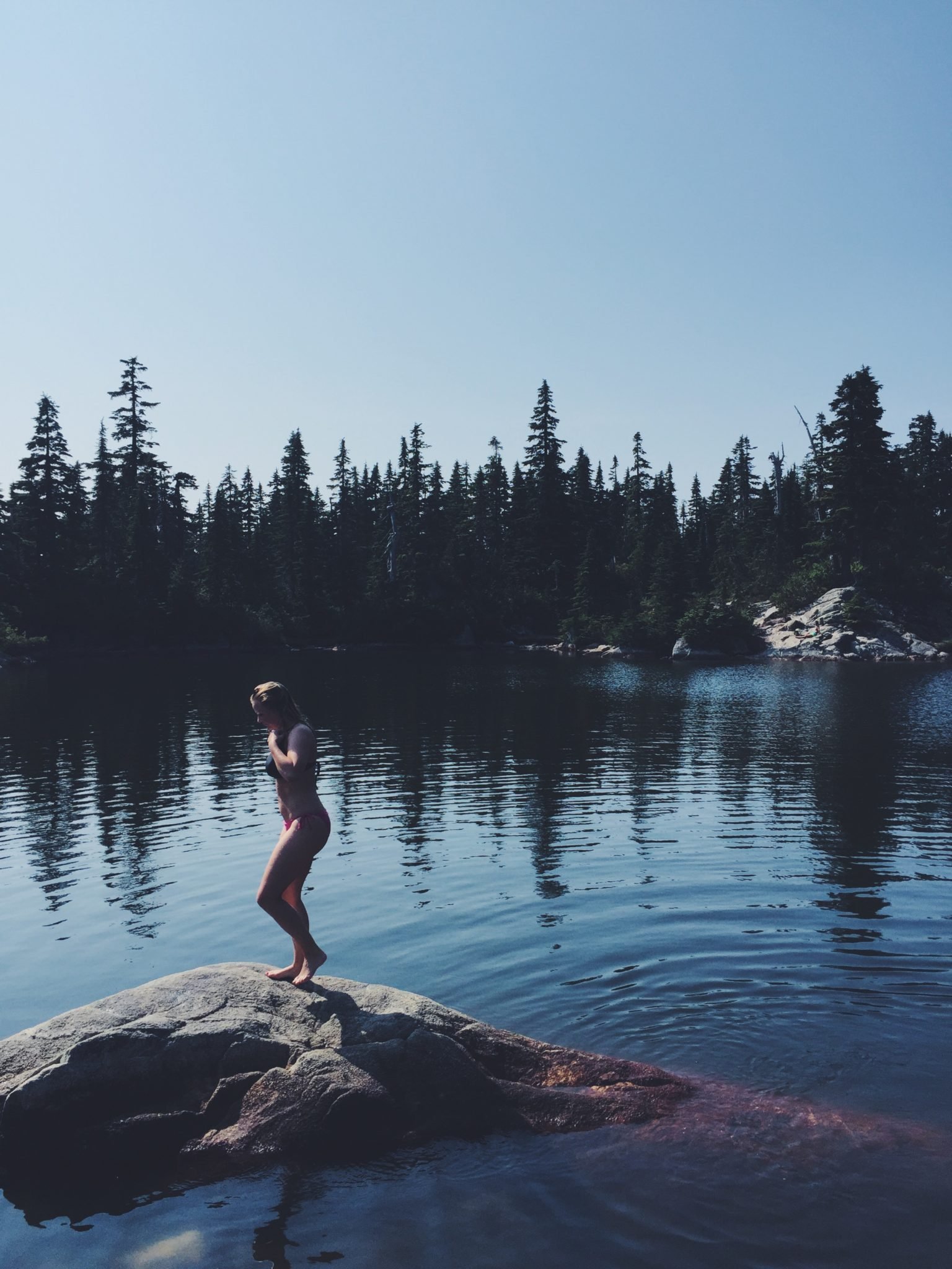 jana meerman cabin lake hike vancouver bc