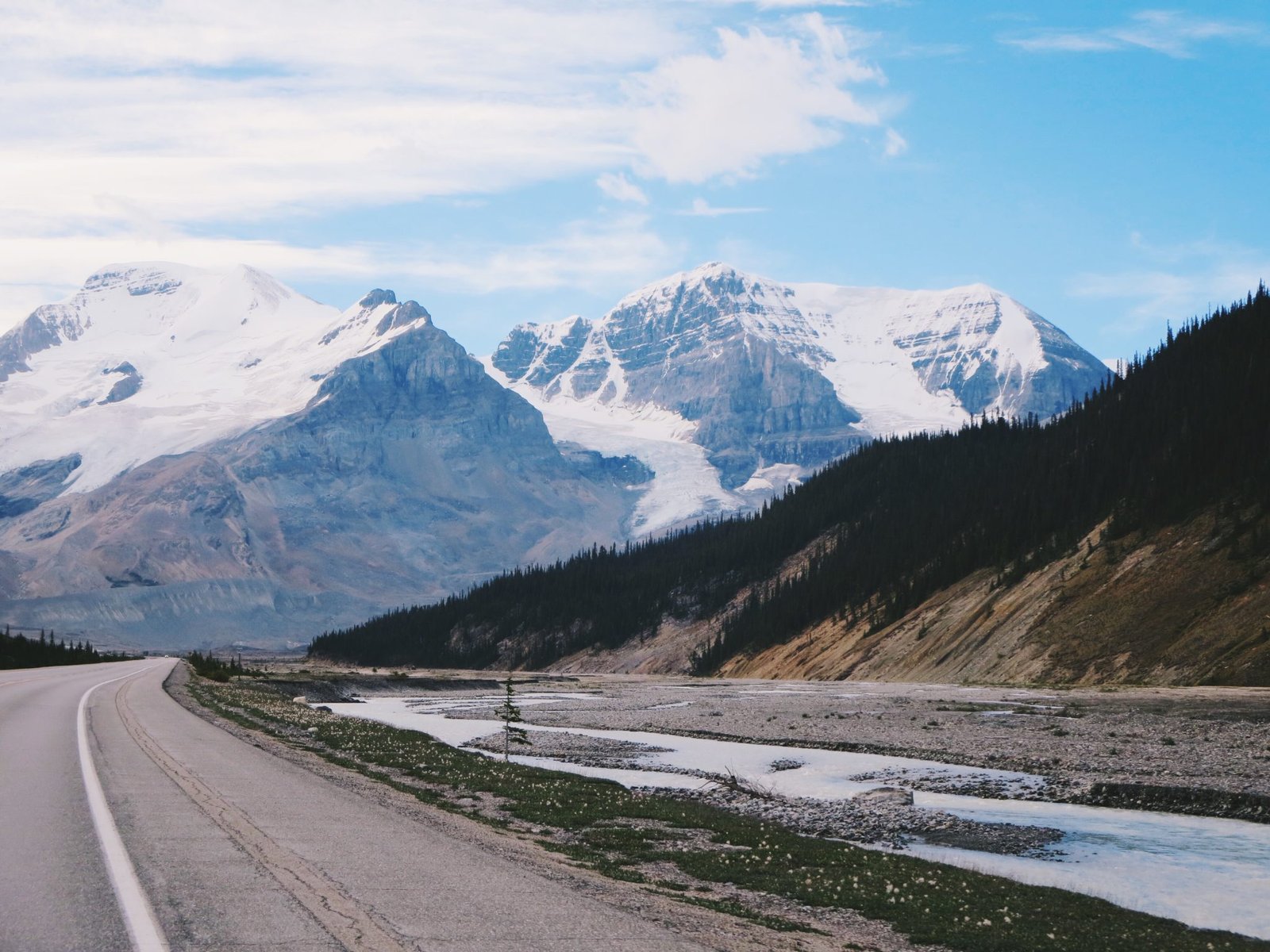 jana meerman columbia icefield athabasca glacier