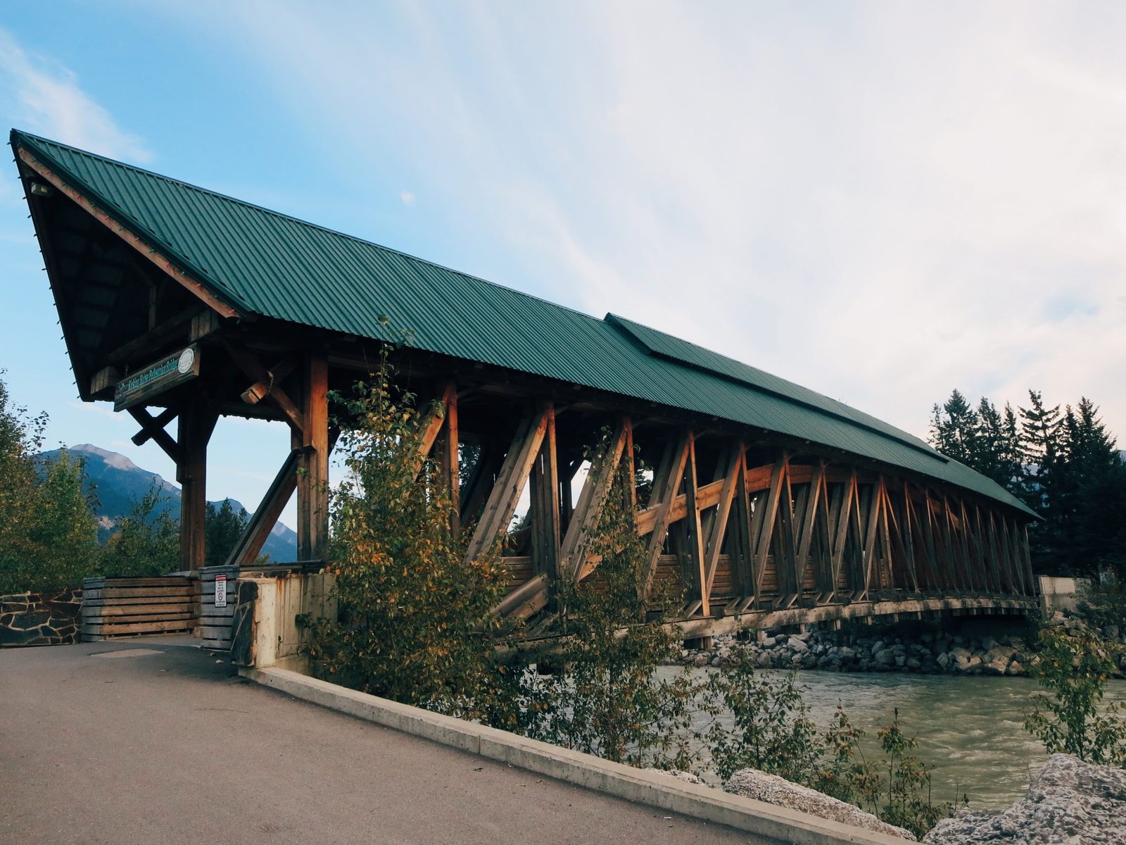 jana meerman kicking horse bridge