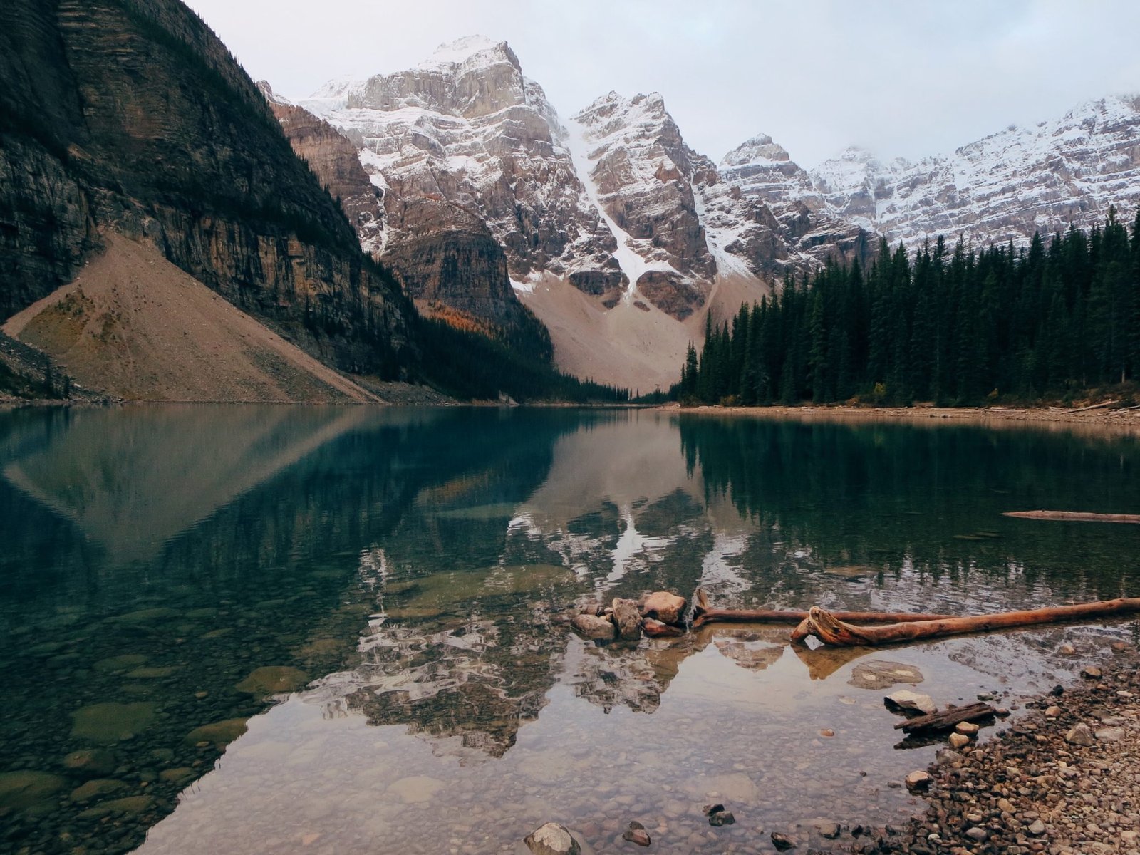 jana meerman moraine lake