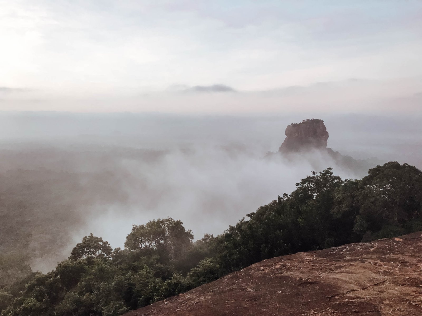 jana meerman pidurangala rock sigiriya sri lanka-1