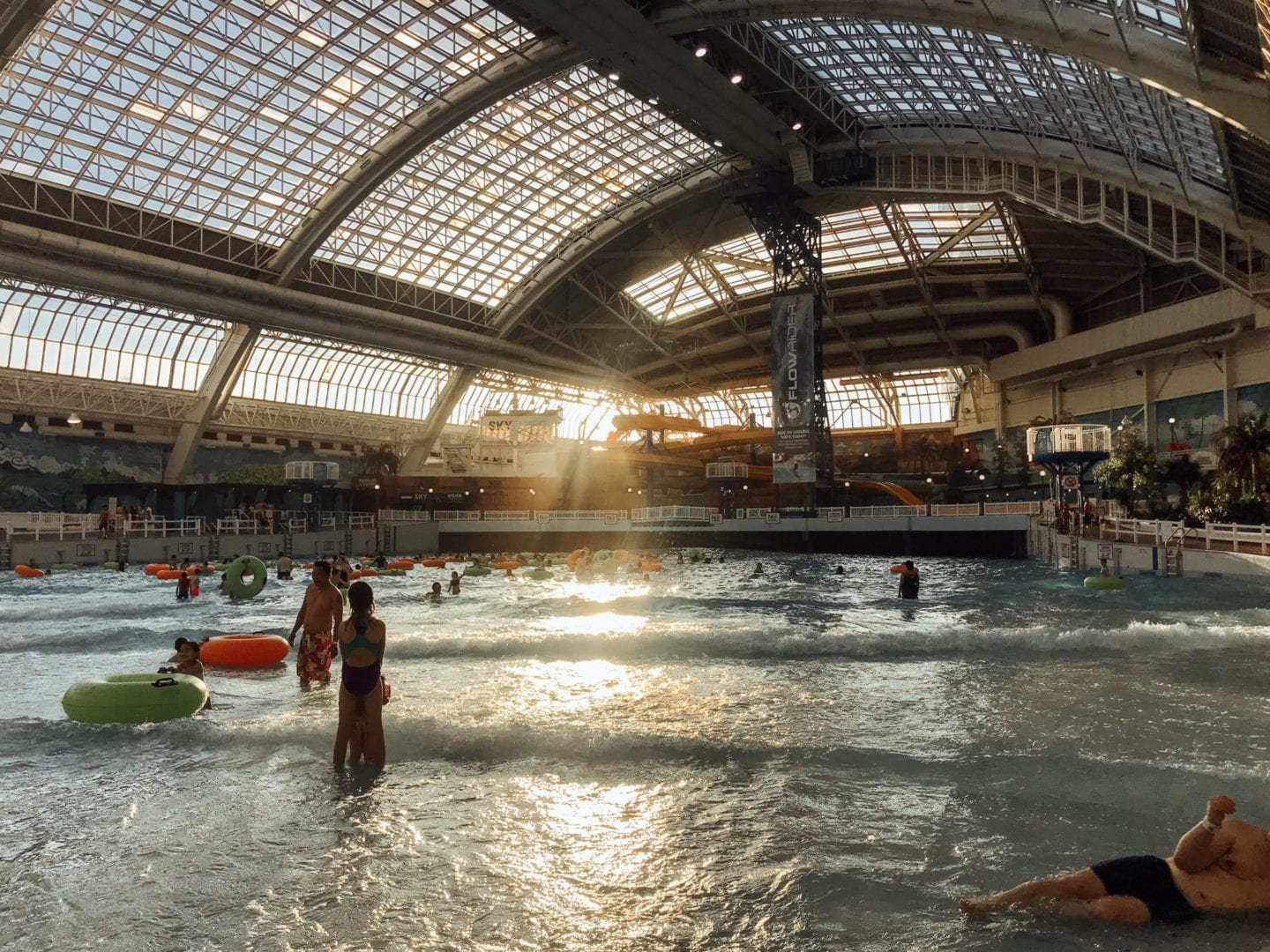 jana meerman west edmonton mall (5)