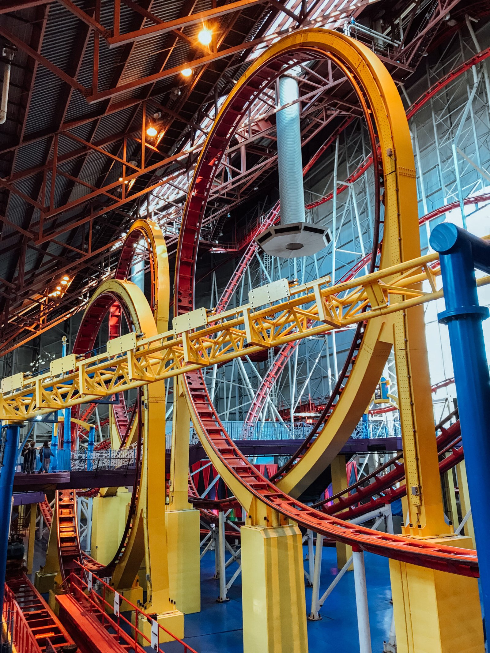 jana meerman west edmonton mall (3)