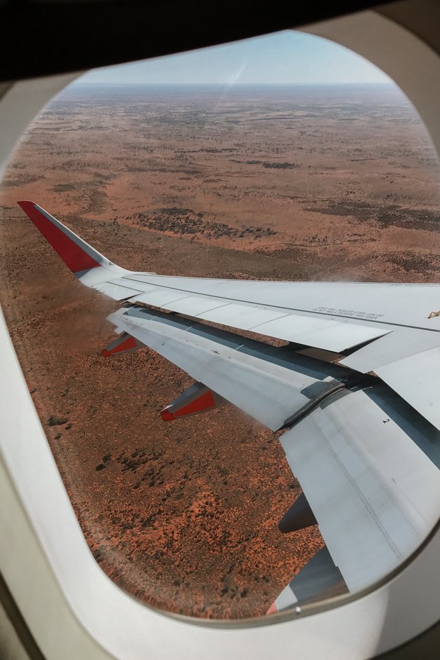 jana meerman ayers rock airport uluru australia-2