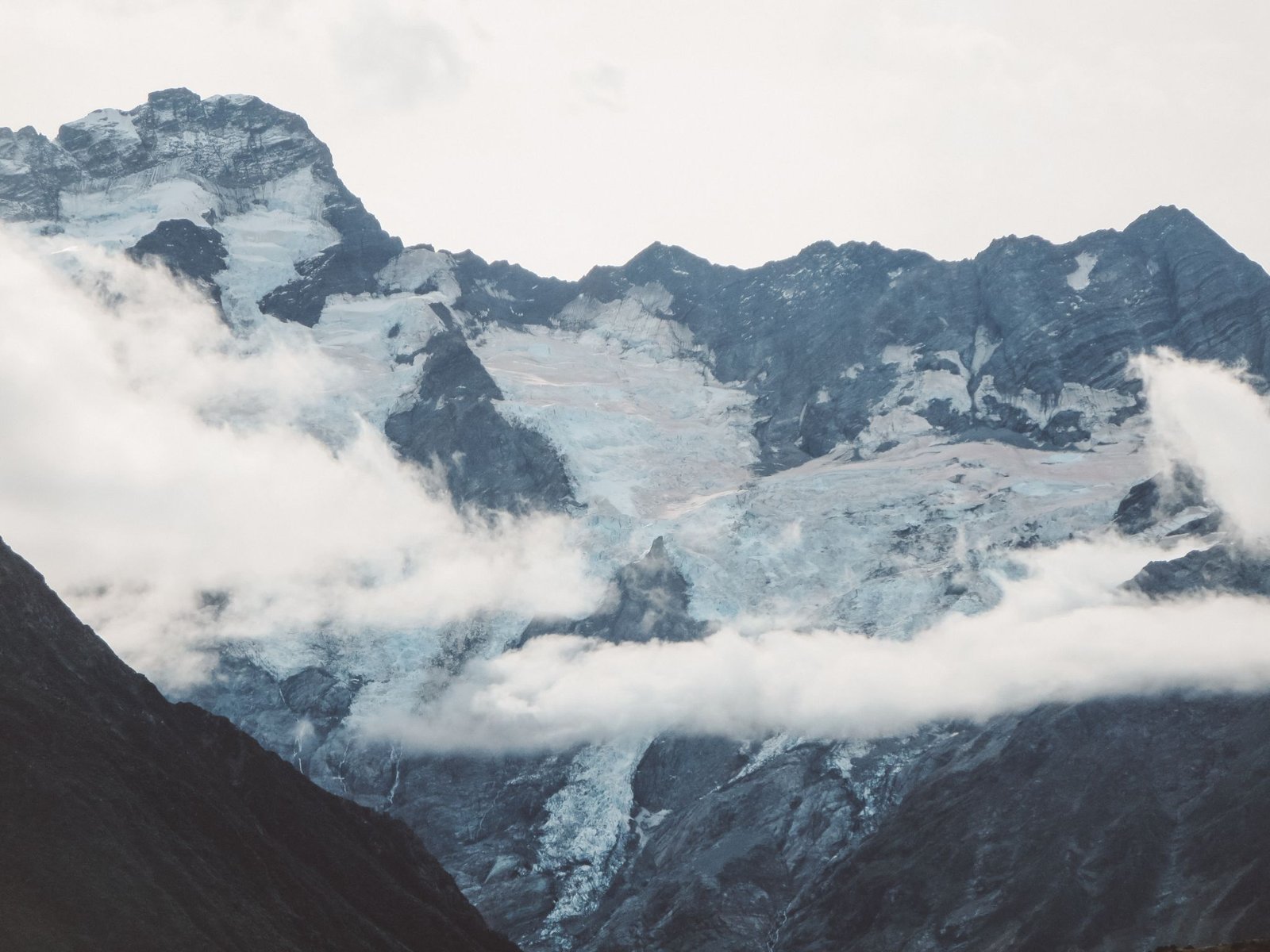 jana meerman hooker valley track mount cook (1)