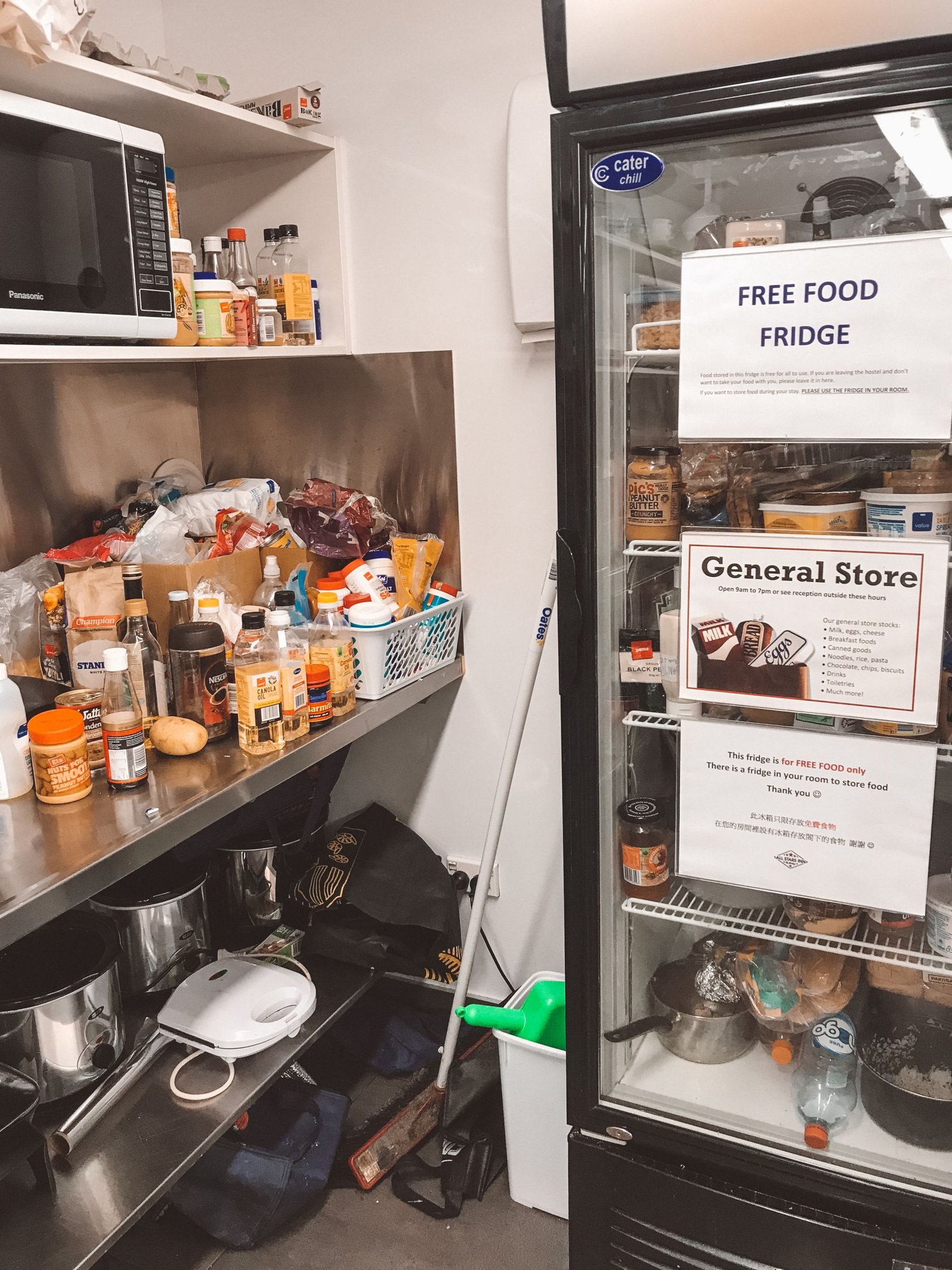 jana meerman hostel kitchen