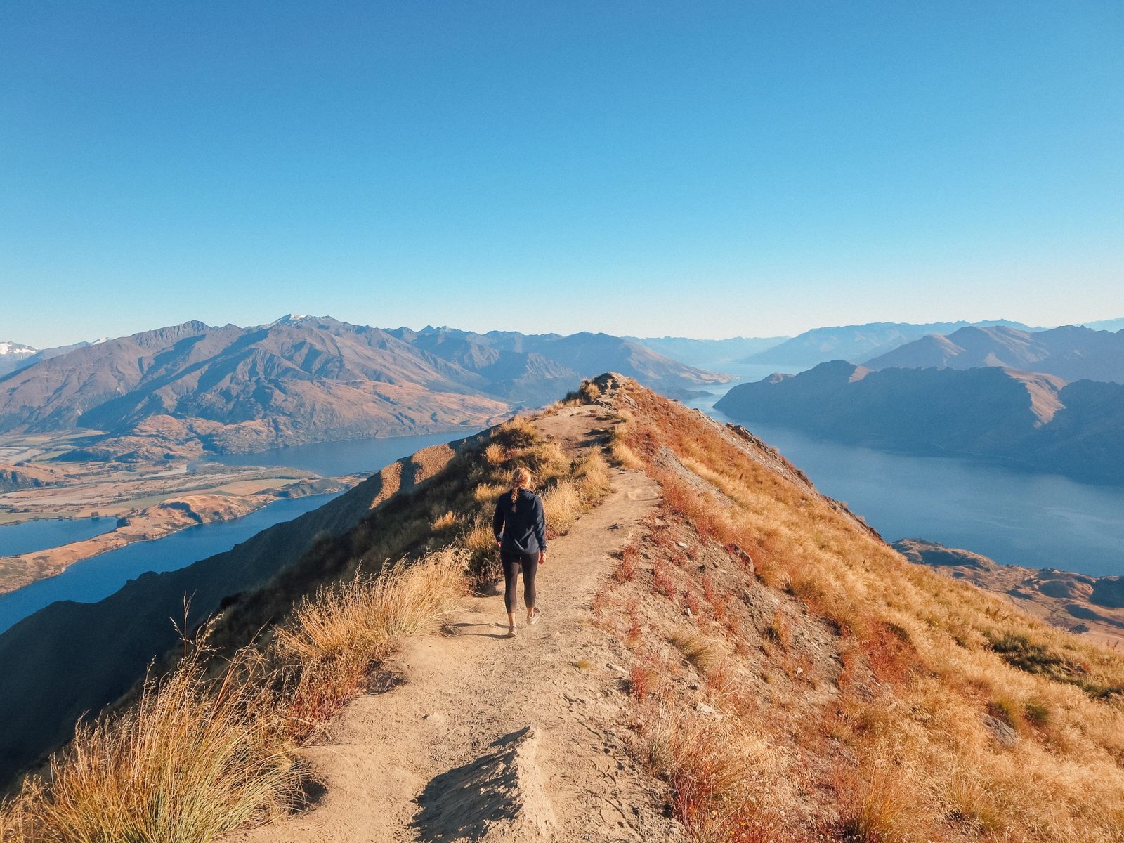 jana meerman roy's peak wanaka (19)