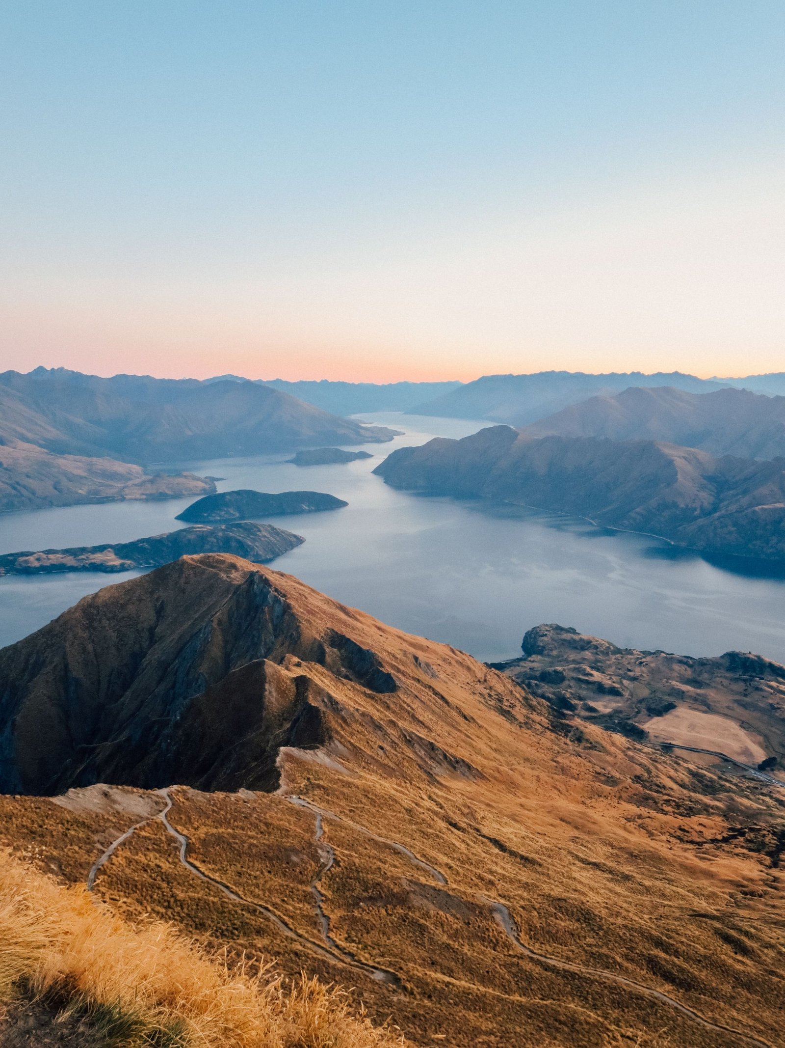 jana meerman roy's peak wanaka (2)