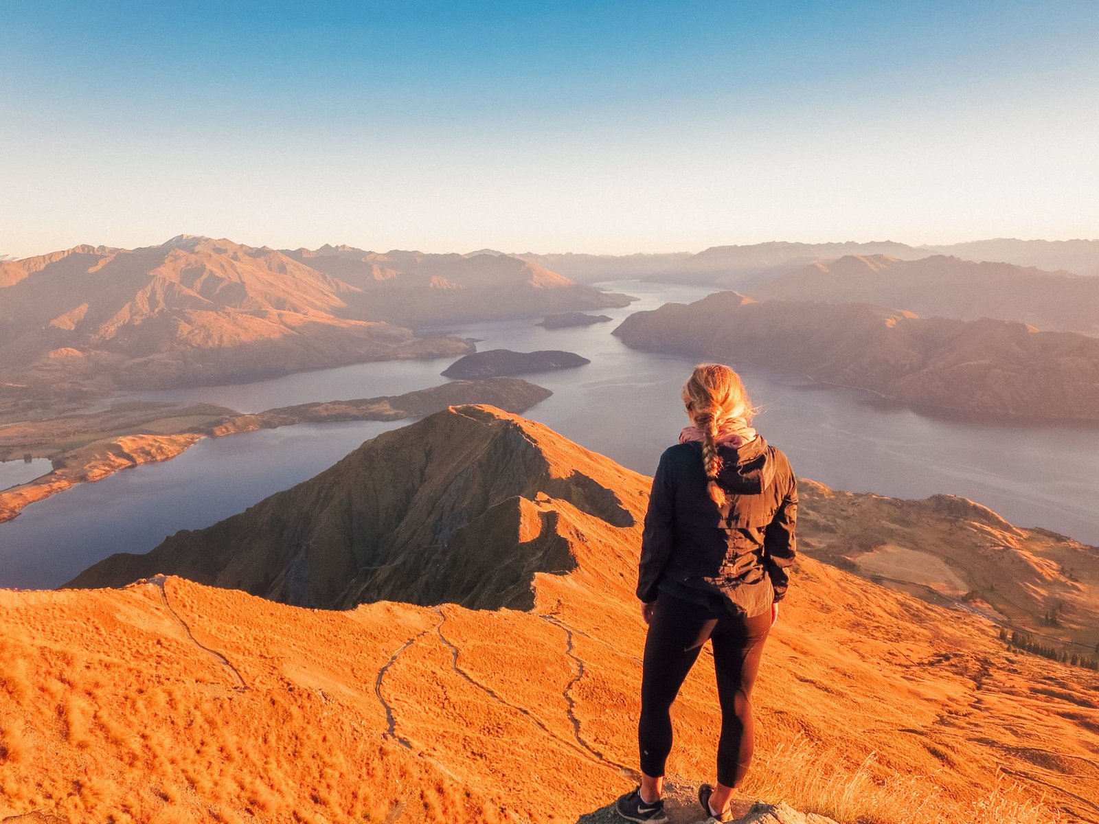 jana meerman roy's peak wanaka (8)