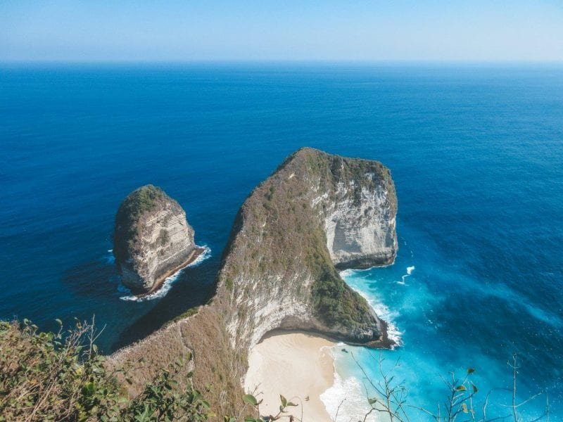 Visiting Kelingking Beach on Nusa Penida, Indonesia | Jana Meerman