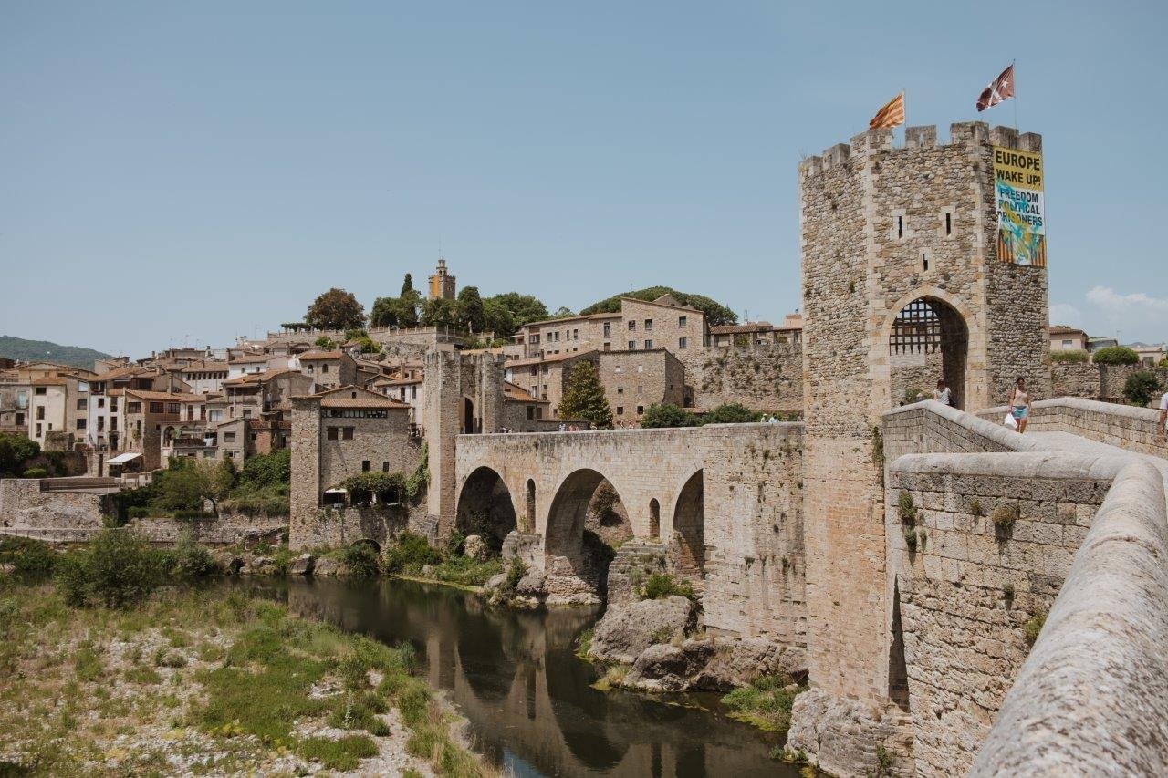 jana meerman besalu spain (1)