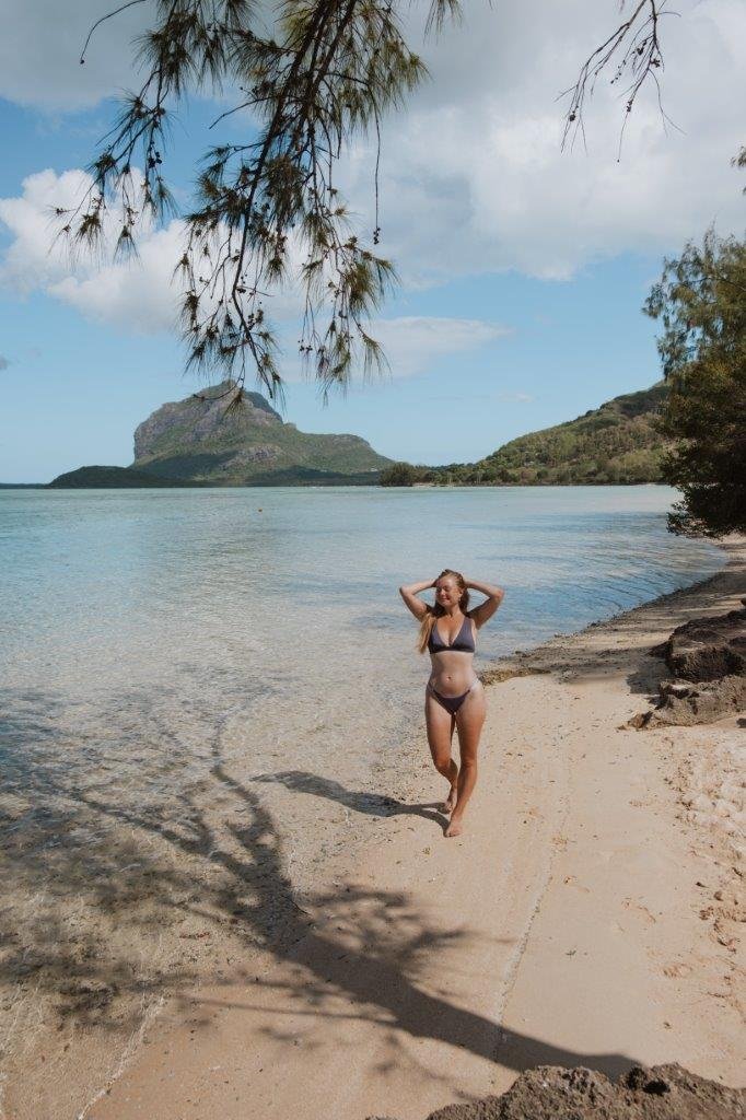 jana meerman la prairie beach mauritius (1)