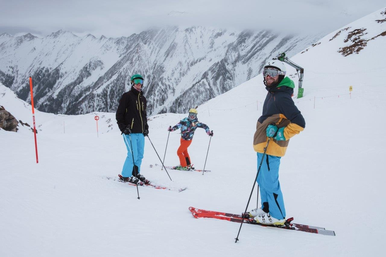 jana meerman kitzsteinhorn austria skiing (1)