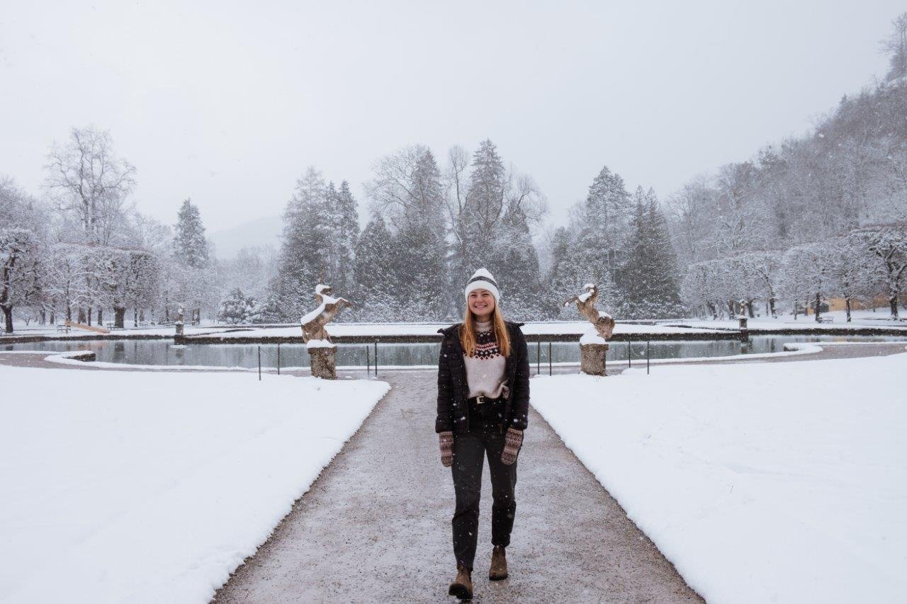 jana meerman schloss hellbrunn snow salzburg (2)