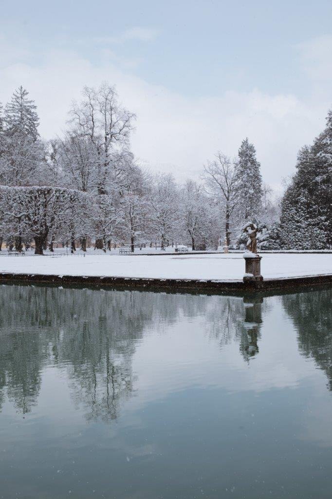 jana meerman schloss hellbrunn snow salzburg (2)