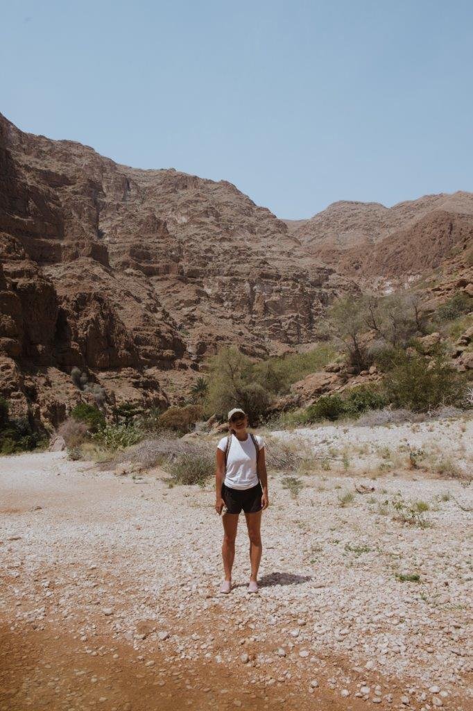 jana meerman wadi shab hike oman (11)