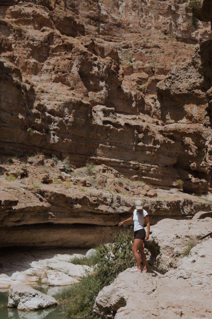 jana meerman wadi shab hike oman (11)