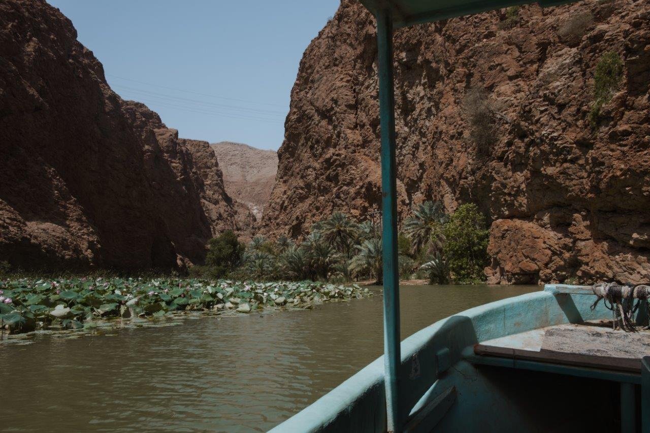 jana meerman wadi shab hike oman (1)