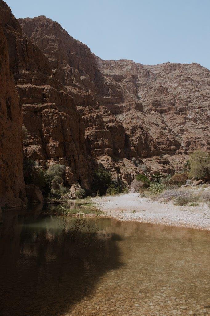 jana meerman wadi shab hike oman (1)