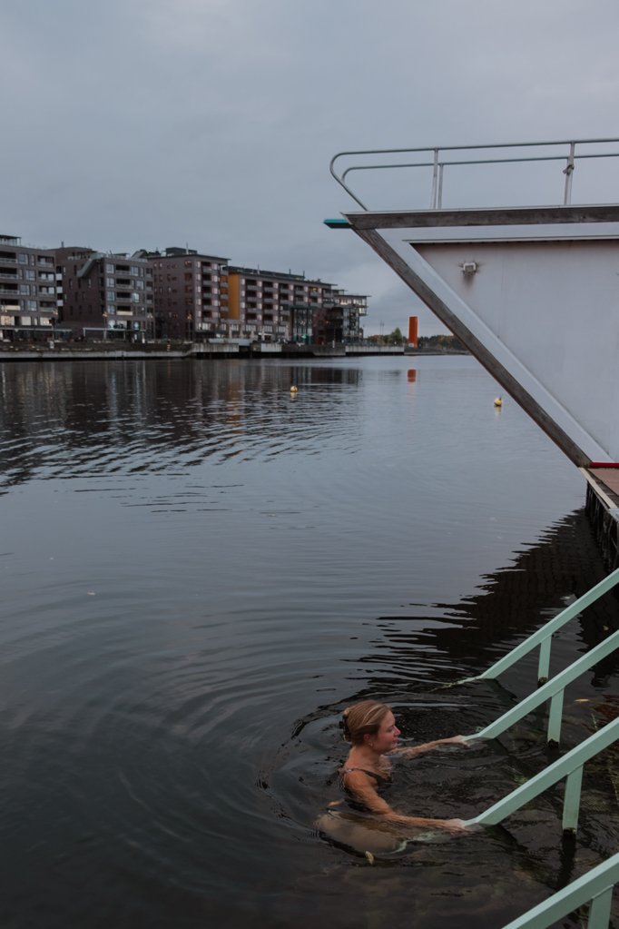 jana meerman oslo norway floating sauna (1)