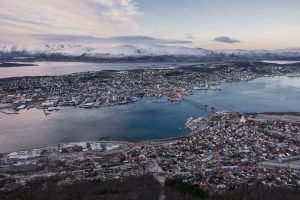 jana meerman sherpatrappa tromso viewpoint observation deck cable car norway (1)