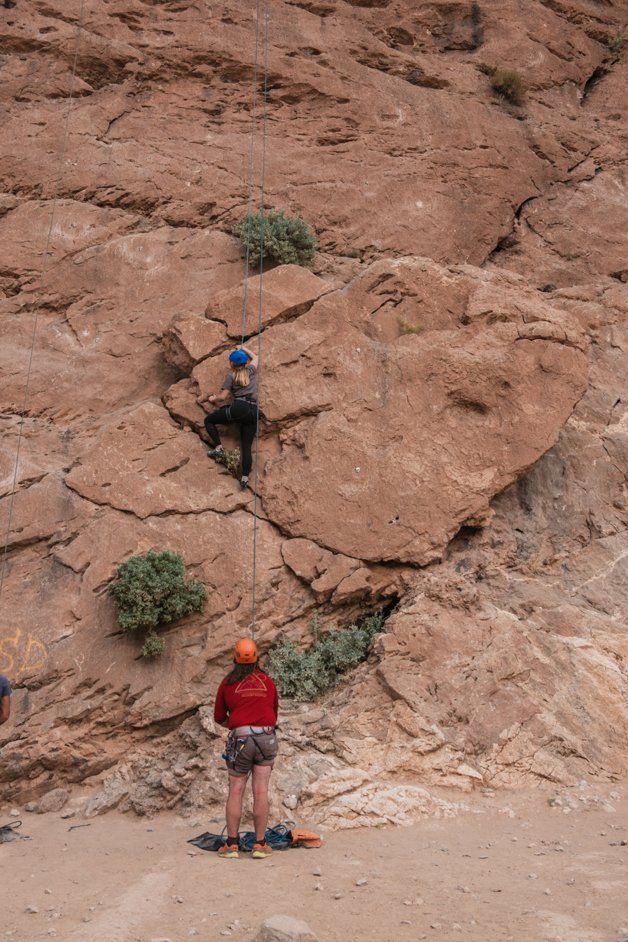 jana meerman rock climbing todra gorge morocco (1)