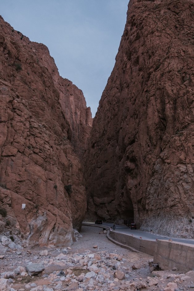 jana meerman rock climbing todra gorge morocco (1)