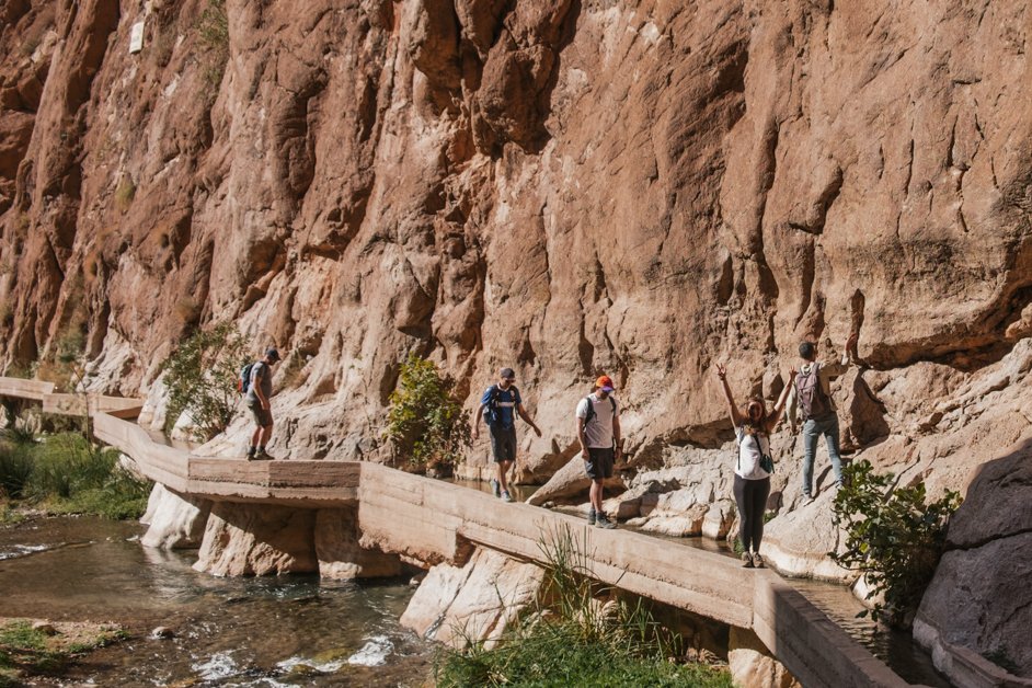 jana meerman todra gorge hike morocco (5)