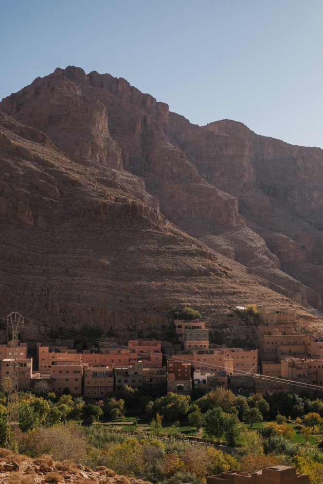 jana meerman todra gorge hike morocco (1)