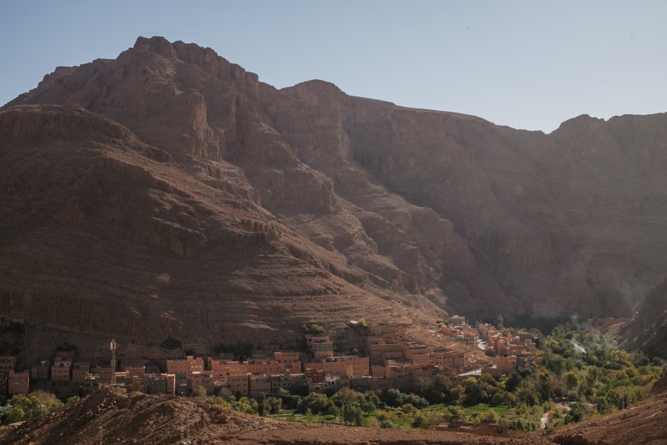 jana meerman todra gorge hike morocco (5)