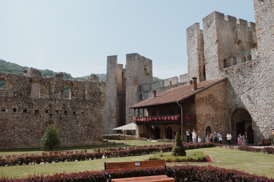 jana meerman manastir manasija serbia-31