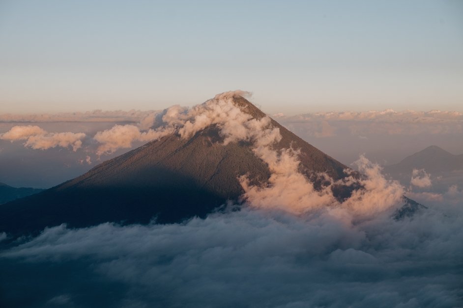 jana meerman acatenango fuego volcano hike guatemala-090