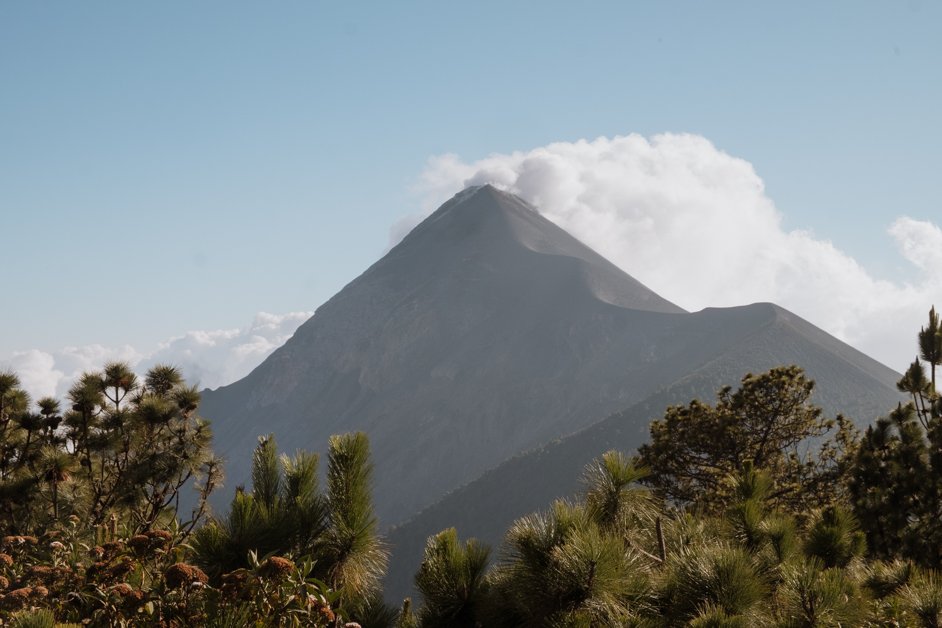jana meerman acatenango fuego volcano hike guatemala-090