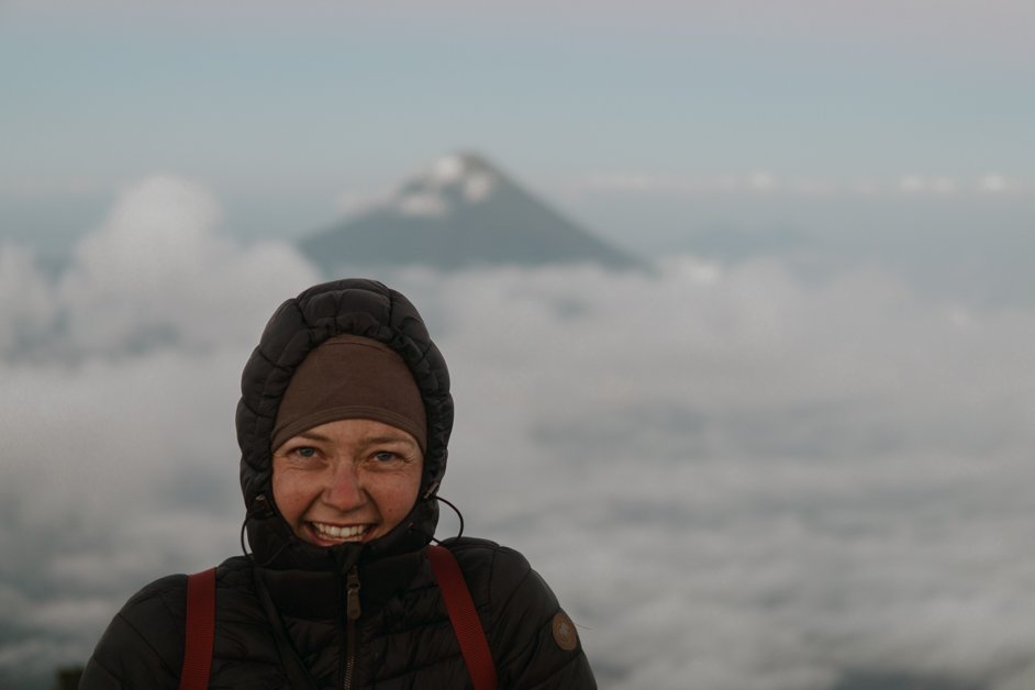 jana meerman acatenango fuego volcano hike guatemala-090