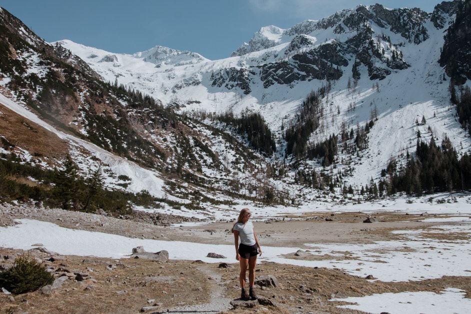 jana meerman schodersee lake hike austria-84