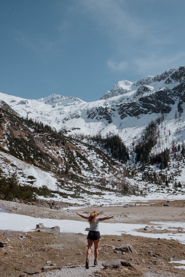 jana meerman schodersee lake hike austria-84