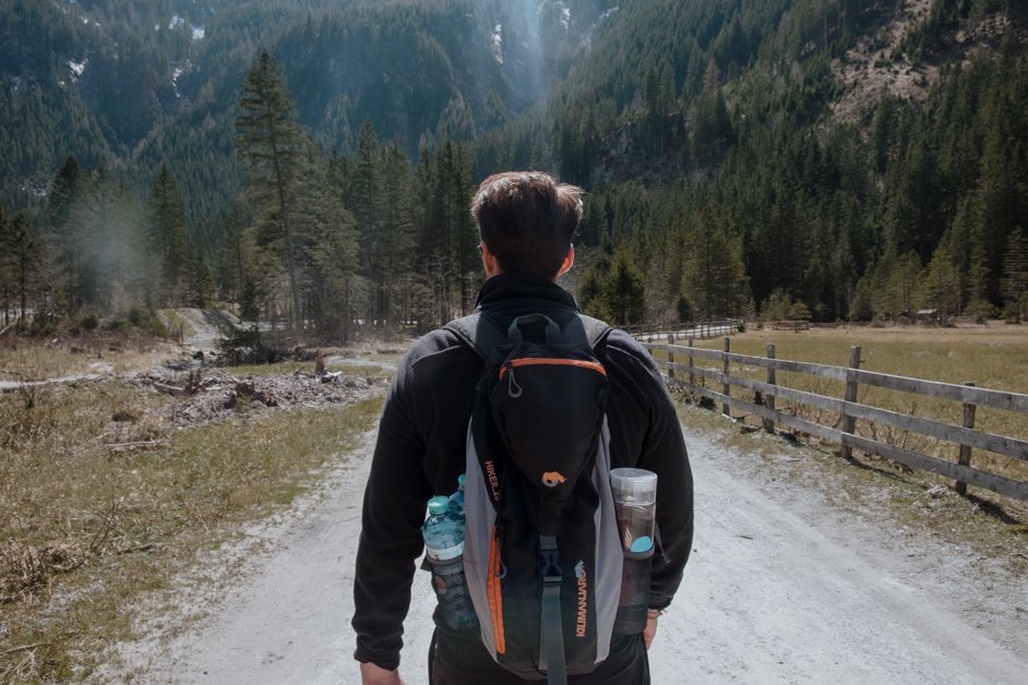 jana meerman schodersee lake hike austria-84