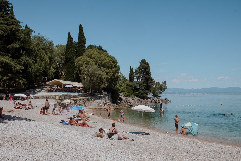 jana meerman peharovo beach croatia coast-26