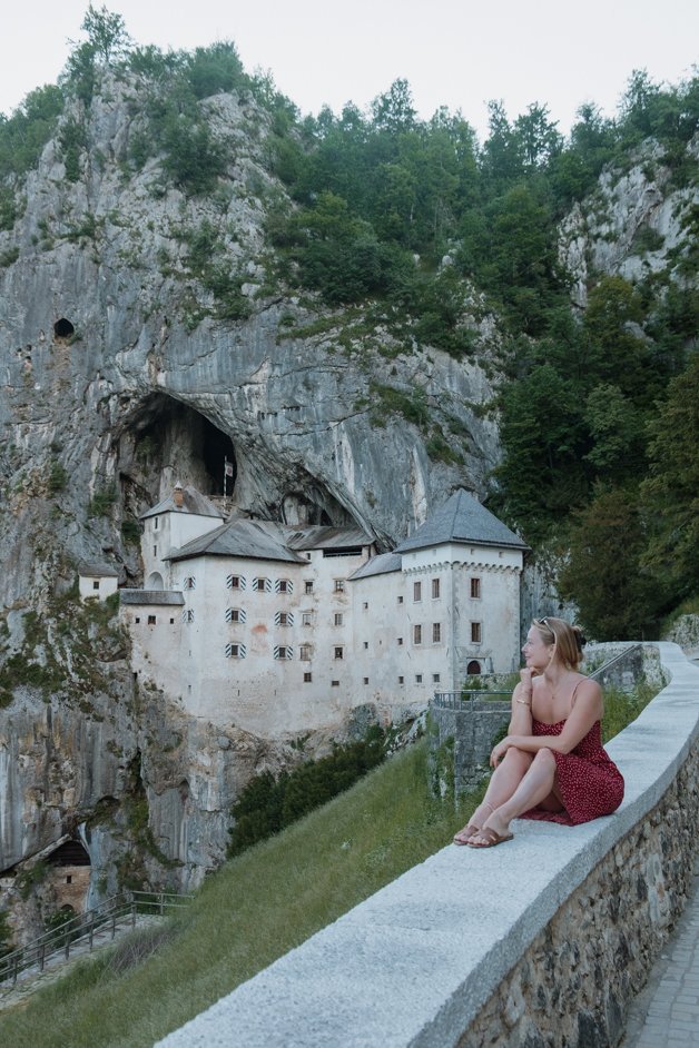 jana meerman predjama castle slovenia-15