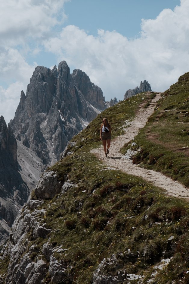 jana meerman cadini di misurina tre crime dolomites italy hike-20