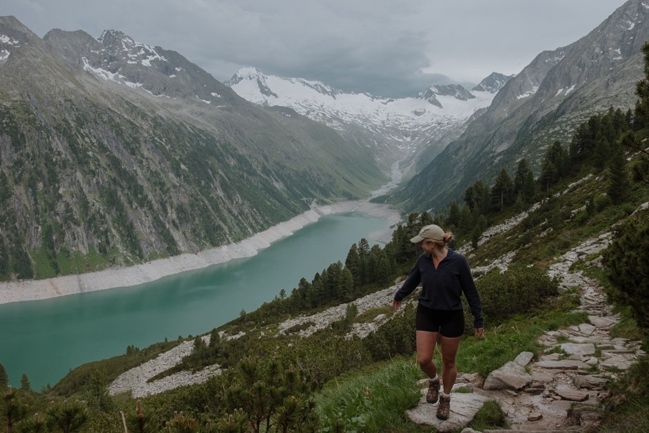 jana meerman olpererhutte hike tyrol austria-04