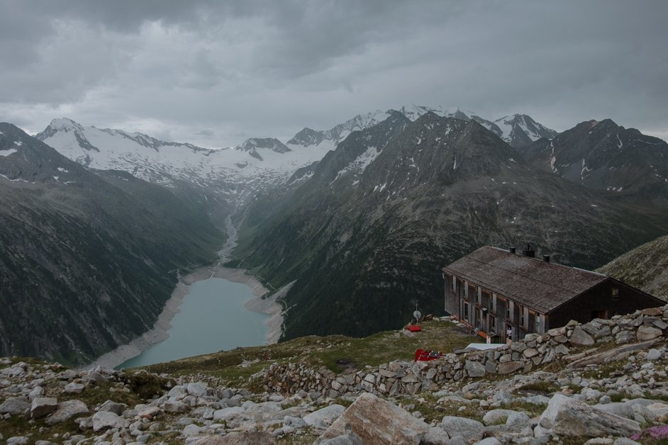 jana meerman olpererhutte hike tyrol austria-15