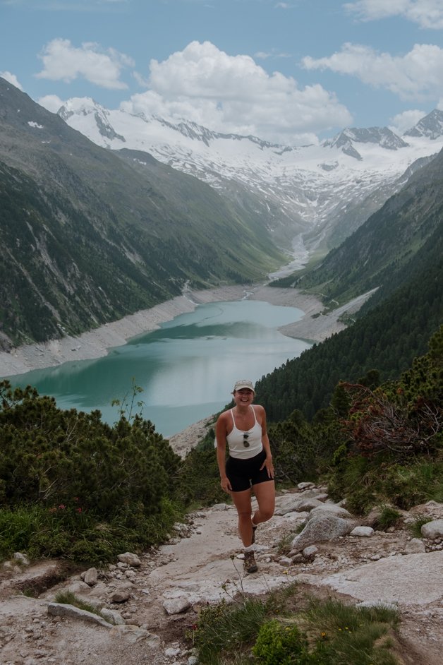 jana meerman olpererhutte hike tyrol austria-23