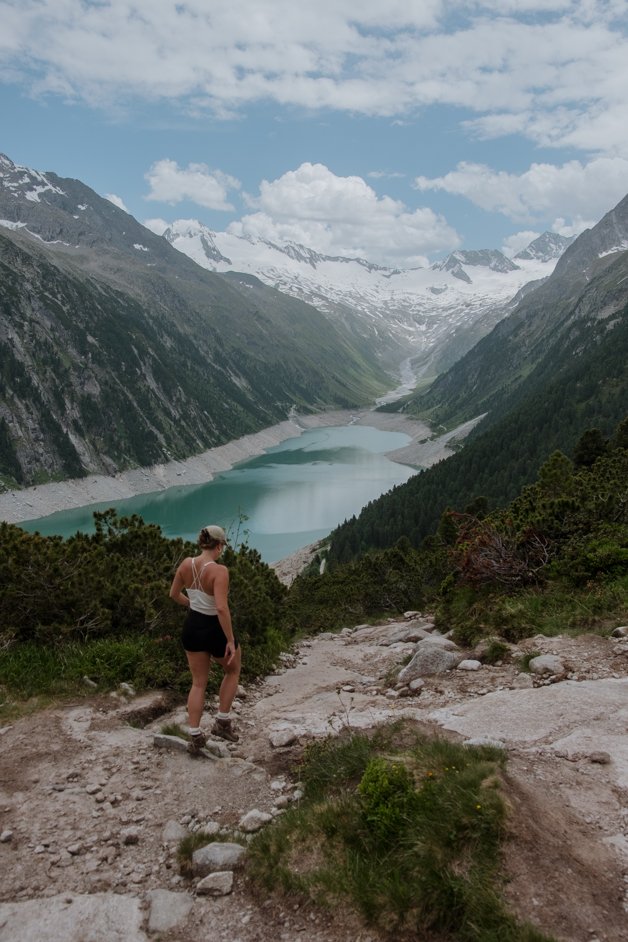 jana meerman olpererhutte hike tyrol austria-23