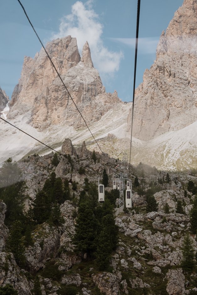 jana meerman sassolungo cable car dolomites italy-03