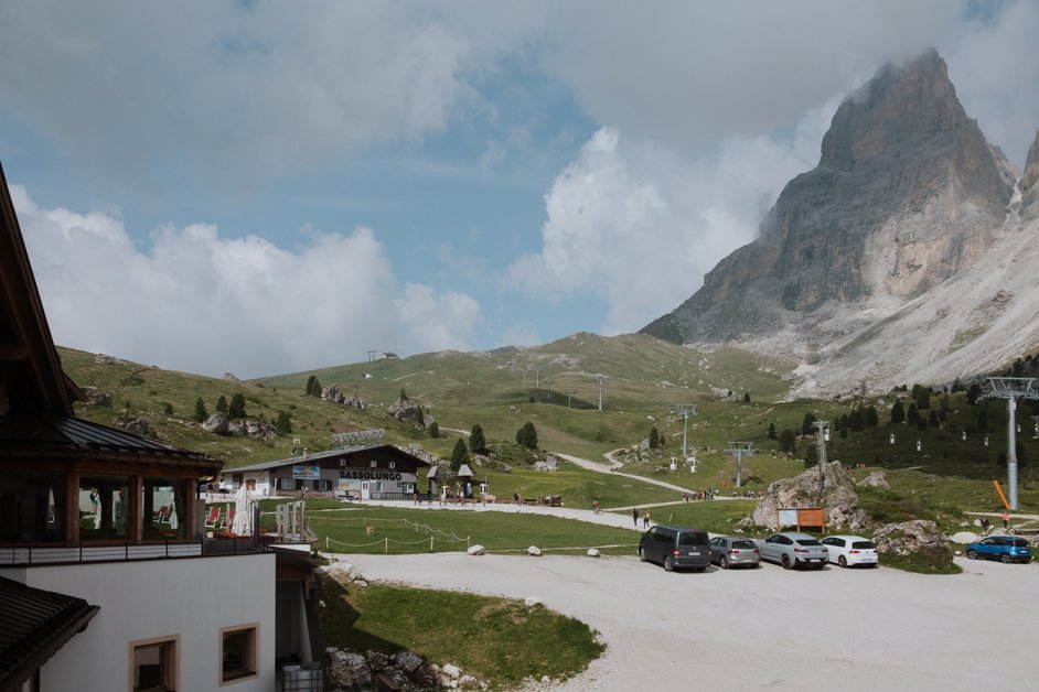 jana meerman sassolungo cable car dolomites italy-1