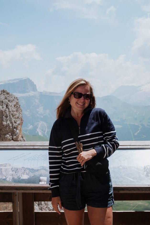 jana meerman sassolungo cable car dolomites italy-03
