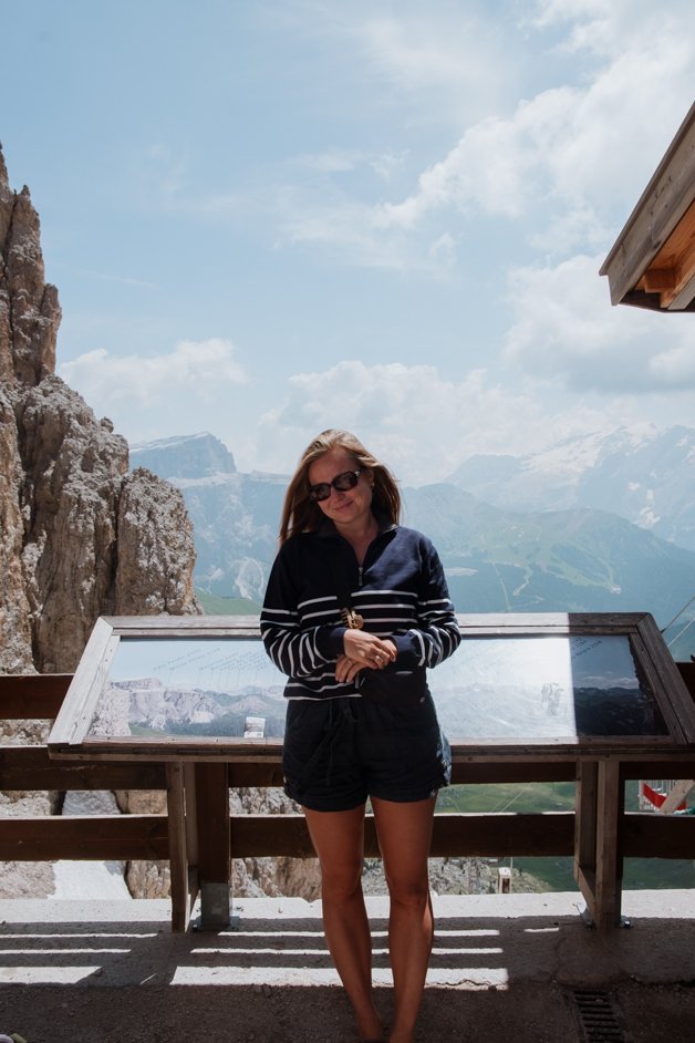 jana meerman sassolungo cable car dolomites italy-03