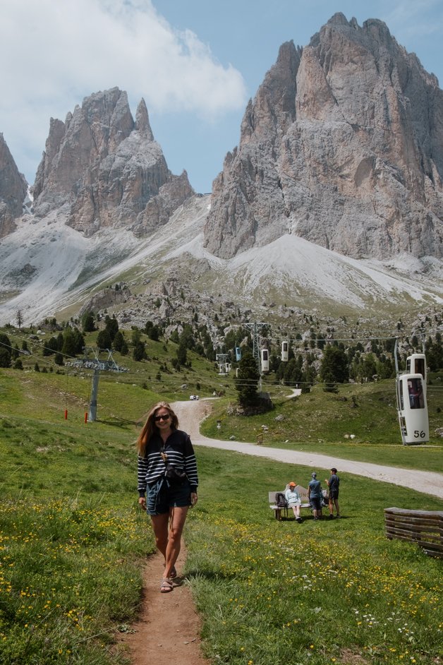 jana meerman sassolungo cable car dolomites italy-03