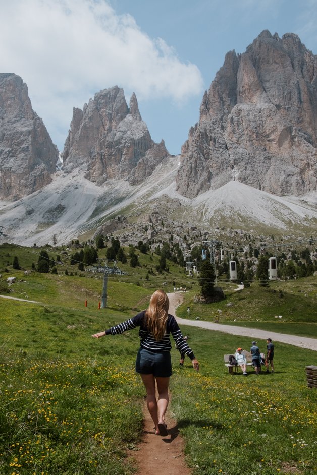jana meerman sassolungo cable car dolomites italy-03